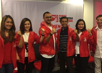 giring nidji ke politik