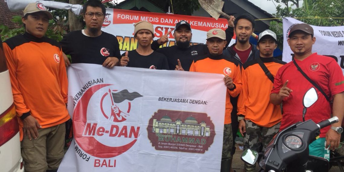 Forum MeDAN Bali Terjun Bantu Korban Banjir Bandang Banyuwangi