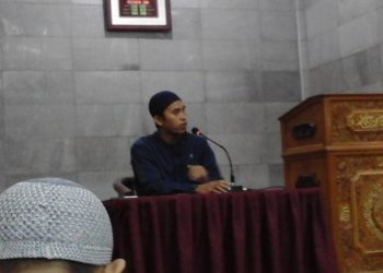 Kajian yang diisi oleh Ustadz Agus Salim