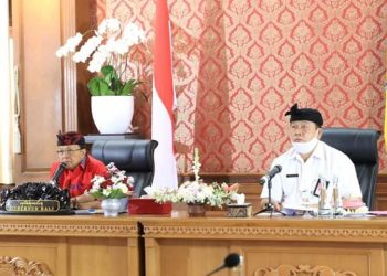 Gubernur Koster Gelar Tatap Muka Virtual dengan Camat, Lurah dan Perbekel se-Bali. - ERAMADANI.COM