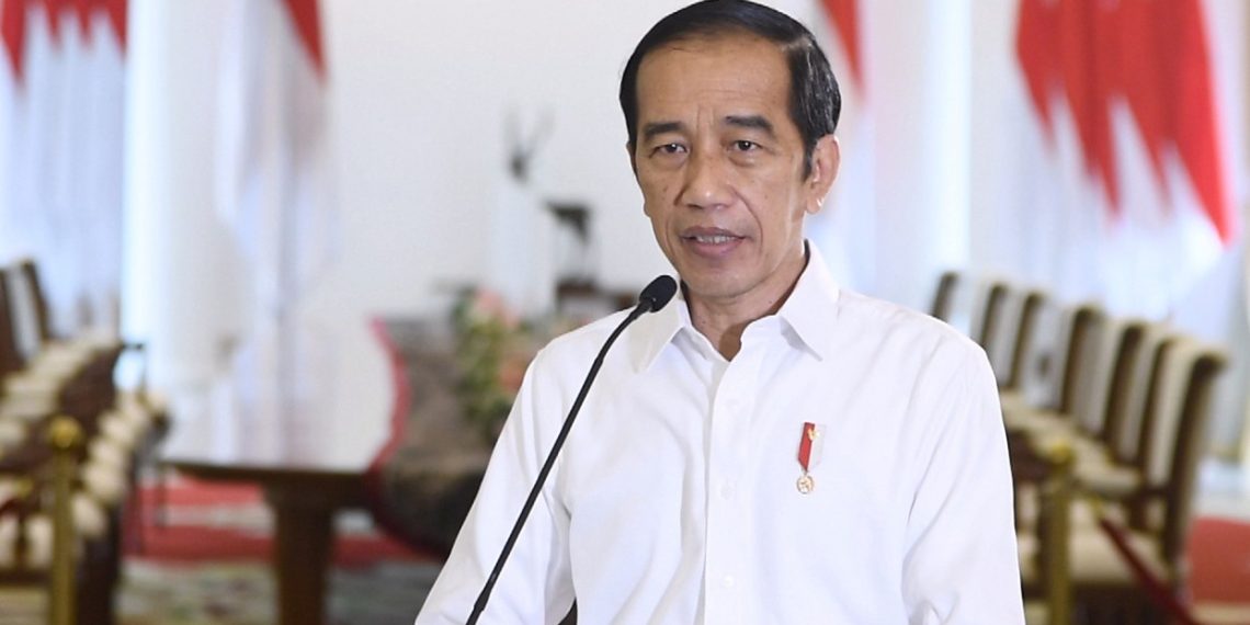 Jokowi Teken UU Cipta Kerja, Dua Konfederasi Buruh Ajukan Uji Materi ke MK