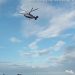Helikopter berjenis Kamov PK IKR sedang membawa muatan logistik bertolak dari Bandar Udara Gewayantana, Flores Timur, NTT
