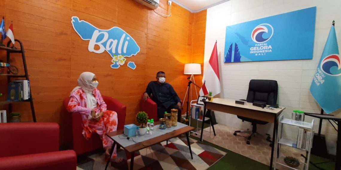 Kabid Gahora DPN “Grebeg” Studio Podcast Partai Gelora Bali, Ajak Perempuan dan Anak Muda Bali Bincang Isu-isu Menarik Disini