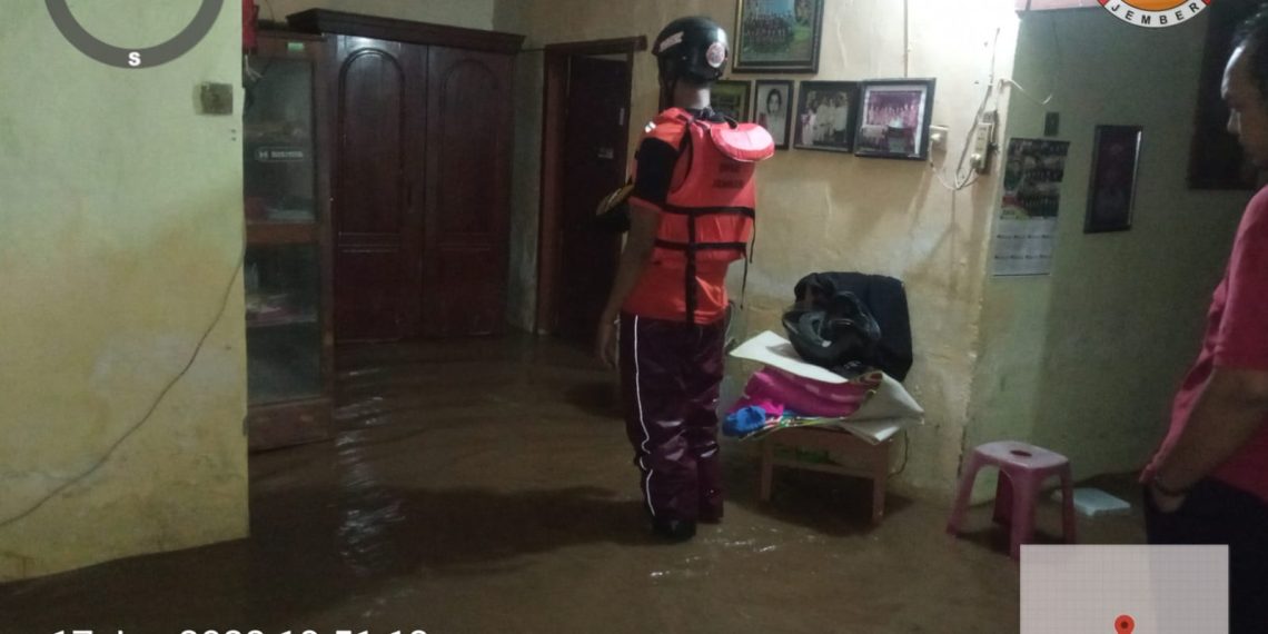 45 Rumah Warga Jember di Tiga Desa Terendam Banjir