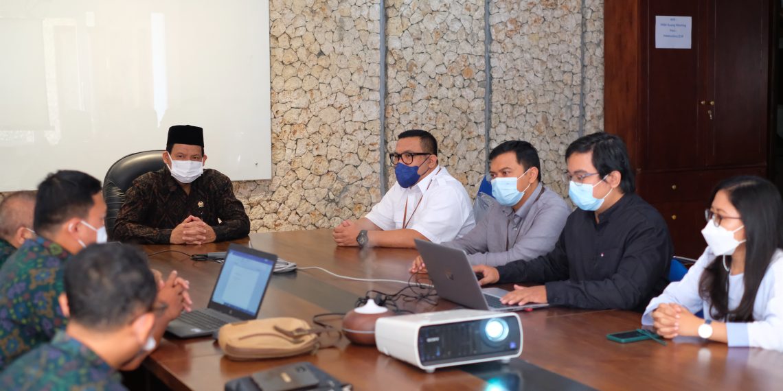 Kunjungi PNM, Senator H. Bambang Santoso: Kebijakan Penanaman Modal Untuk Mendorong Iklim Usaha Kondusif