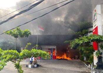 Korsleting Listrik pada Motor, Satu-satunya SPBU di Pulau Nusa Ceningan Kebakaran