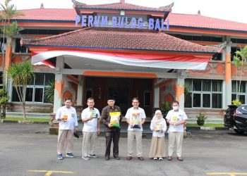 Jelang Ramadhan, Senator H. Bambang Santoso, MA Memastikan Kebutuhan Pangan Memadai di Perum Bulog Bali