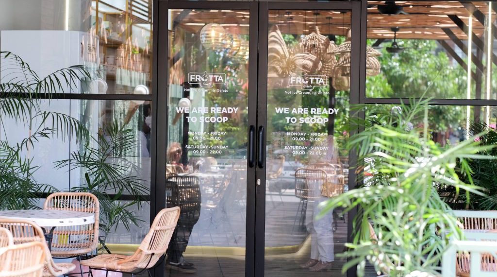 Review Gerai Frutta Gelato Bali : Lezat, Halal dan Tanpa Alkohol Cocok Untuk Anak dan Keluarga Lokal