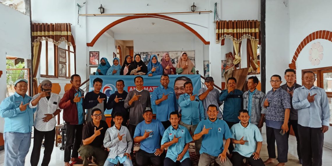 Menyusuri Pesisir Utara Pulau Bali, H. Mudjiono Menginap di Rumah Warga Sosialisasikan Partai Gelora