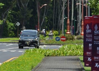 Kata Dishub Bali dan Bendesa Adat Canggu Atas Taksi Konvensional vs Taksi Online di Bali Akan Diatur Parkirnya