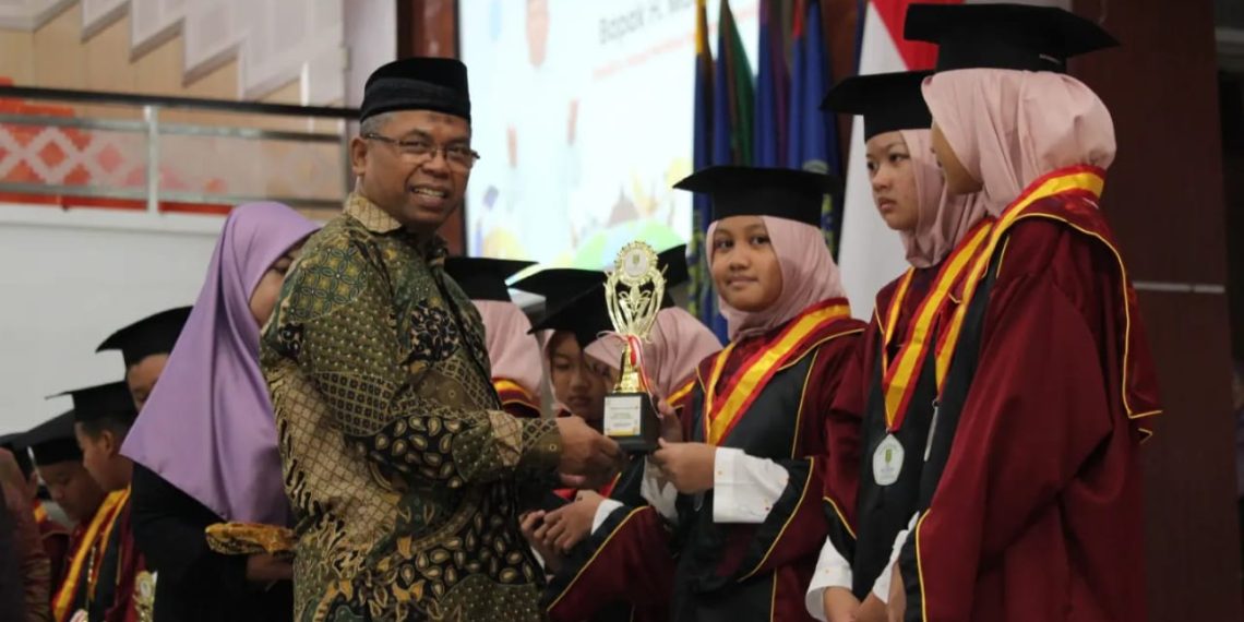 H. Mudjiono: Pendidikan Merupakan Pondasi Membangun Bangsa