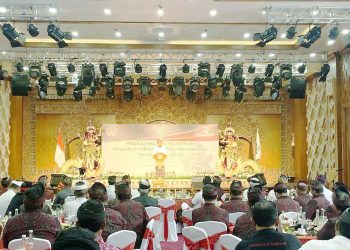 Gubernur Bali, Wayan Koster, Minta Kepala Desa Atasi Masalah Sampah dalam 2 Tahun