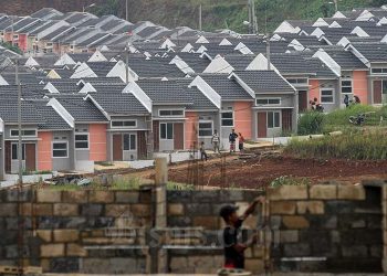 Jokowi Teken PP Baru, Gaji Pekerja Dipotong untuk Tapera