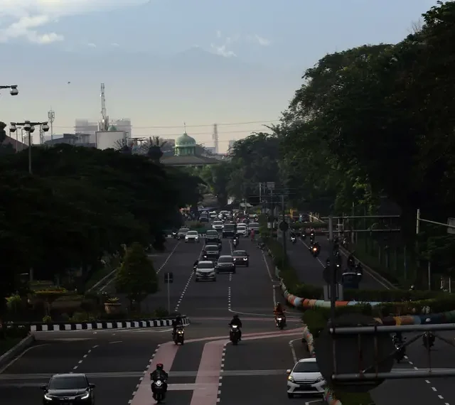 Langit Berawan Menyelimuti Tangerang dan Sekitarnya: Prakiraan Cuaca Hari Ini, 1 November 2024
