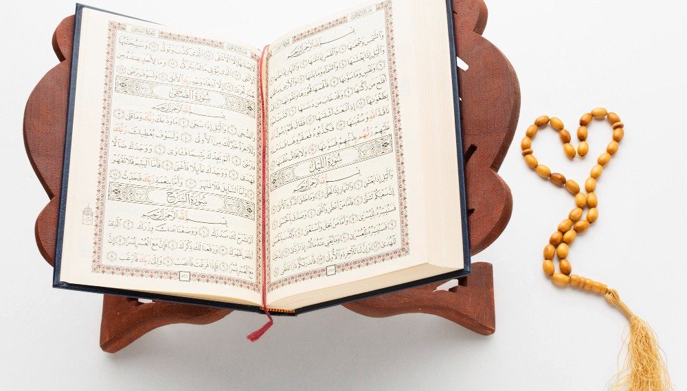 Surat Ad-Dhuha: Cahaya Pagi, Penghiburan, dan Janji Ridha Ilahi