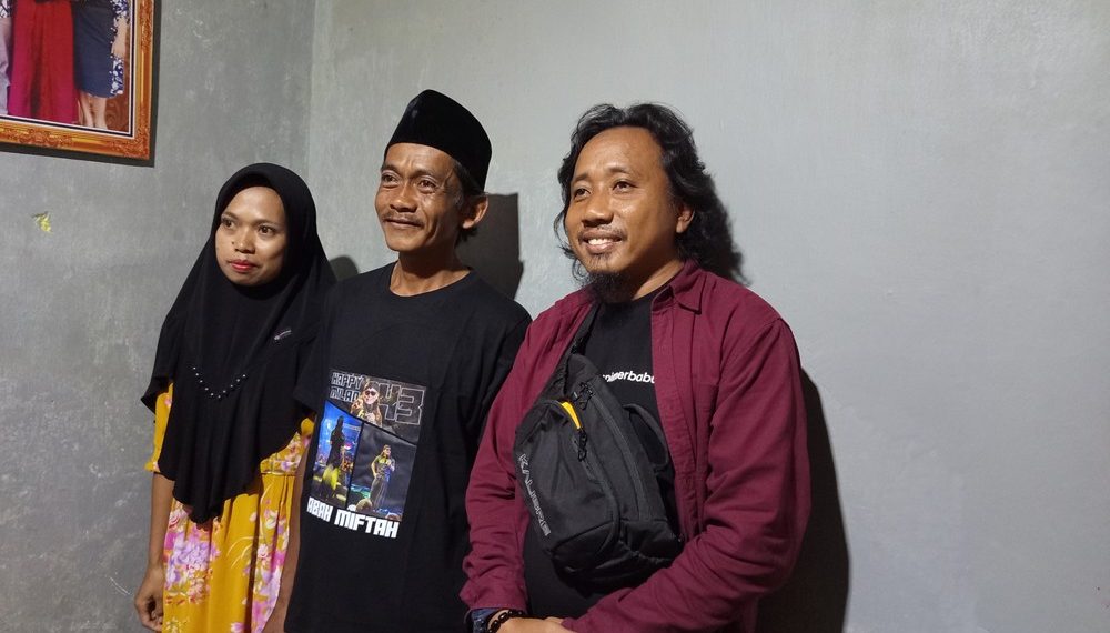 Dari Olok-olok Menjadi Berkah: Sunhaji, Penjual Es Teh yang Mendapat Hujan Rezeki