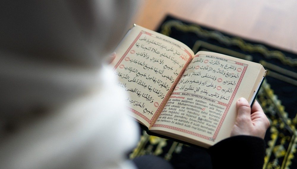 Keajaiban Ayat Kursi dan Dua Ayat Terakhir Surat Al-Baqarah: Perlindungan dan Hikmah di Balik Kalimat Ilahi