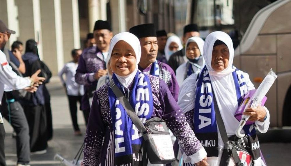 Revolusi Digital di Tanah Suci: Jemaah Haji 2025 Nikmati Kemudahan Aktivasi eSIM di Bandara