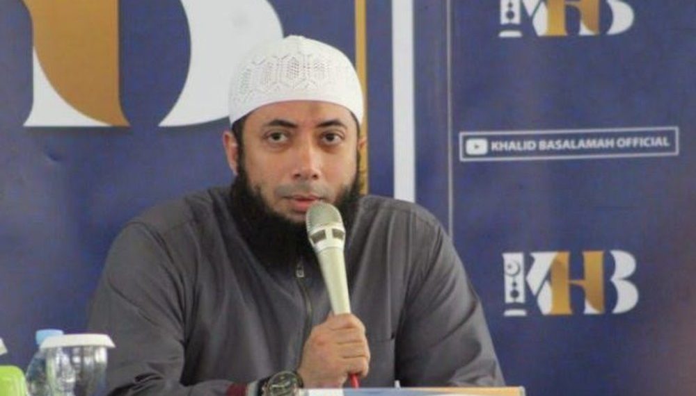 KPK Dalami Peran Ustaz Khalid Basalamah dalam Dugaan Korupsi Kuota Haji: Jejak Bisnis Travel Umrah dan Potensi Keterlibatan Pihak Lain Termasuk Menteri Agama
