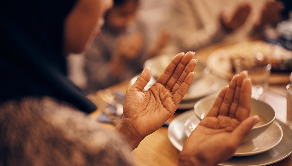 Waktu Mustajab: Menggali Keutamaan Doa saat Berbuka Puasa, Terkhusus di Hari Arafah