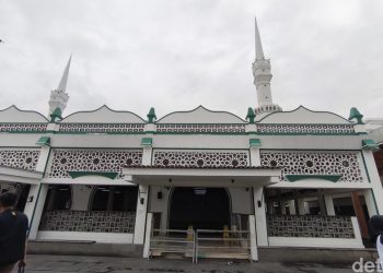 Masjid Luar Batang: Jejak Sejarah Islam di Pesisir Jakarta yang Mengakar 286 Tahun