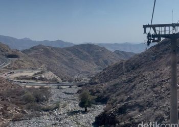 Menjelajahi Puncak Arab Saudi: Petualangan di Atas Awan dengan Kereta Gantung Taif