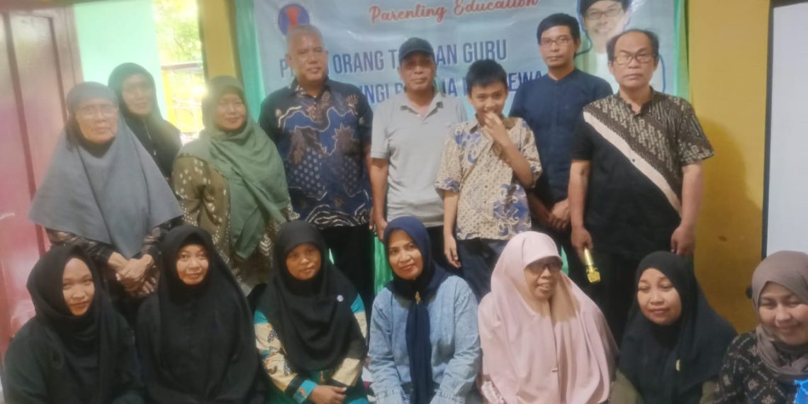 Insan Mandiri Homeschooling Bali Ajak Orang Tua dan Guru Dampingi Remaja Istimewa